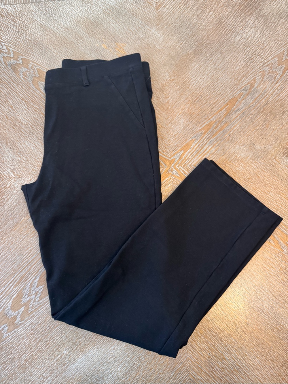 Quince Black Ponte Slim Leg Pants Large stretchy Waist 32” Inseam 28” mid rise